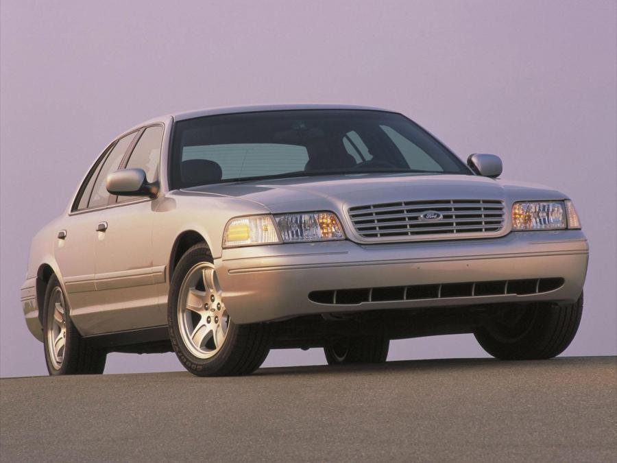  Ford Crown Victoria 1998 года  (фото 44 из 161)
